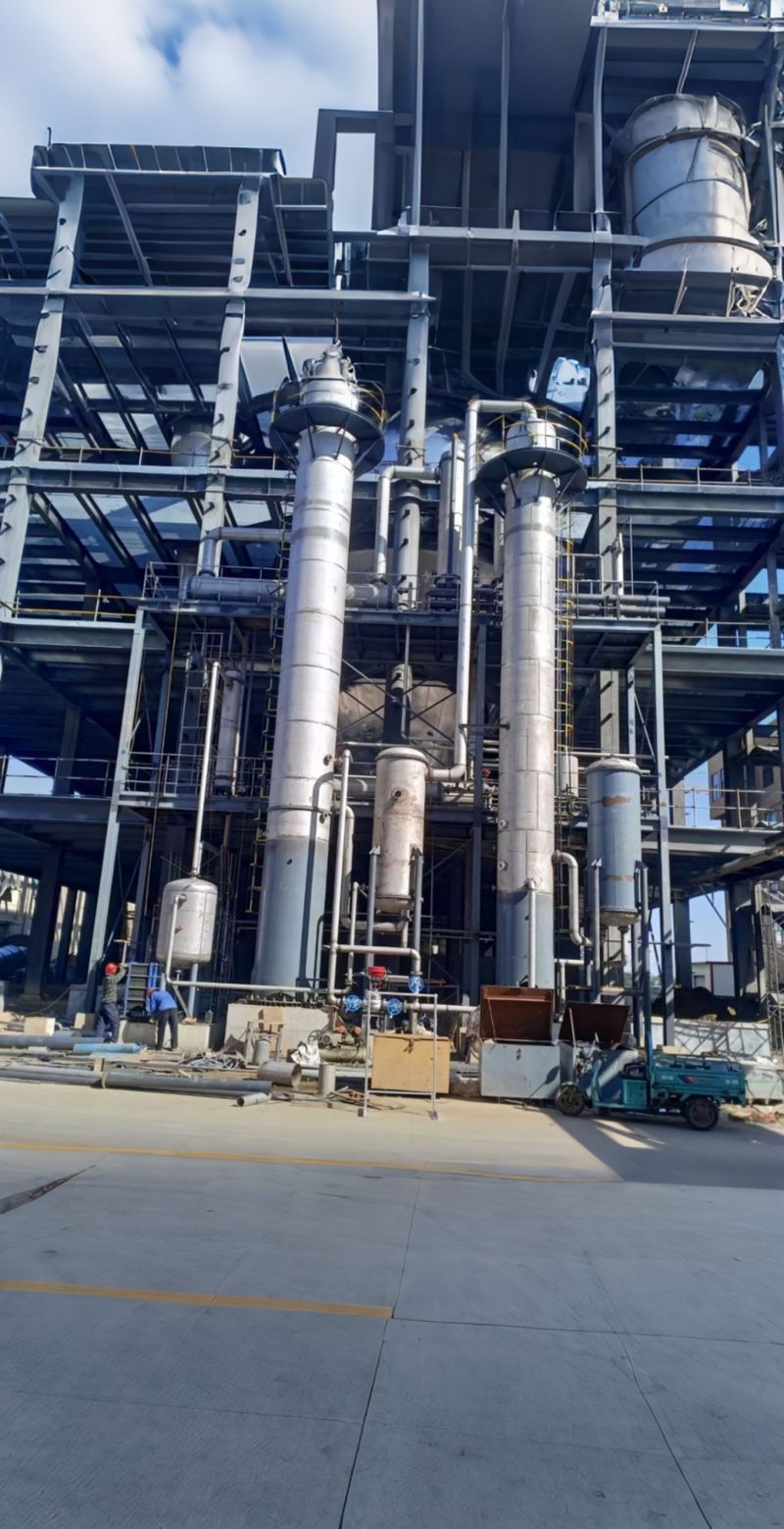 壓力容器反應釜酒精設備源頭工廠 日用化工專用設備的制造與優(yōu)勢